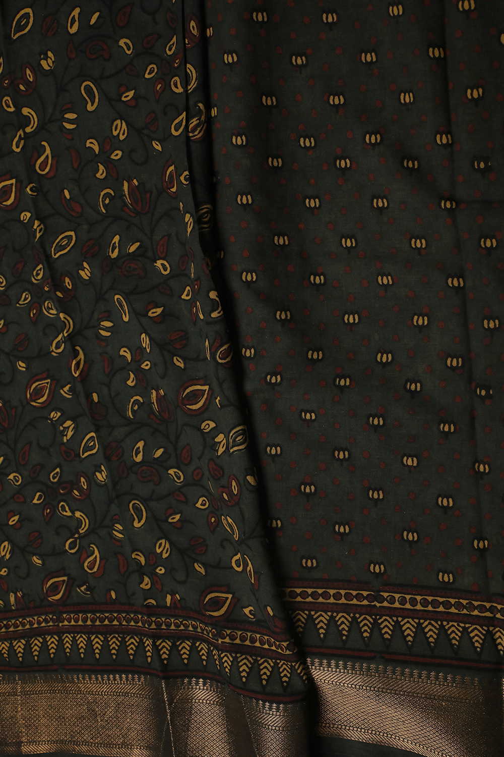 Mul Mul Ajrak Sarees - Matkatus 