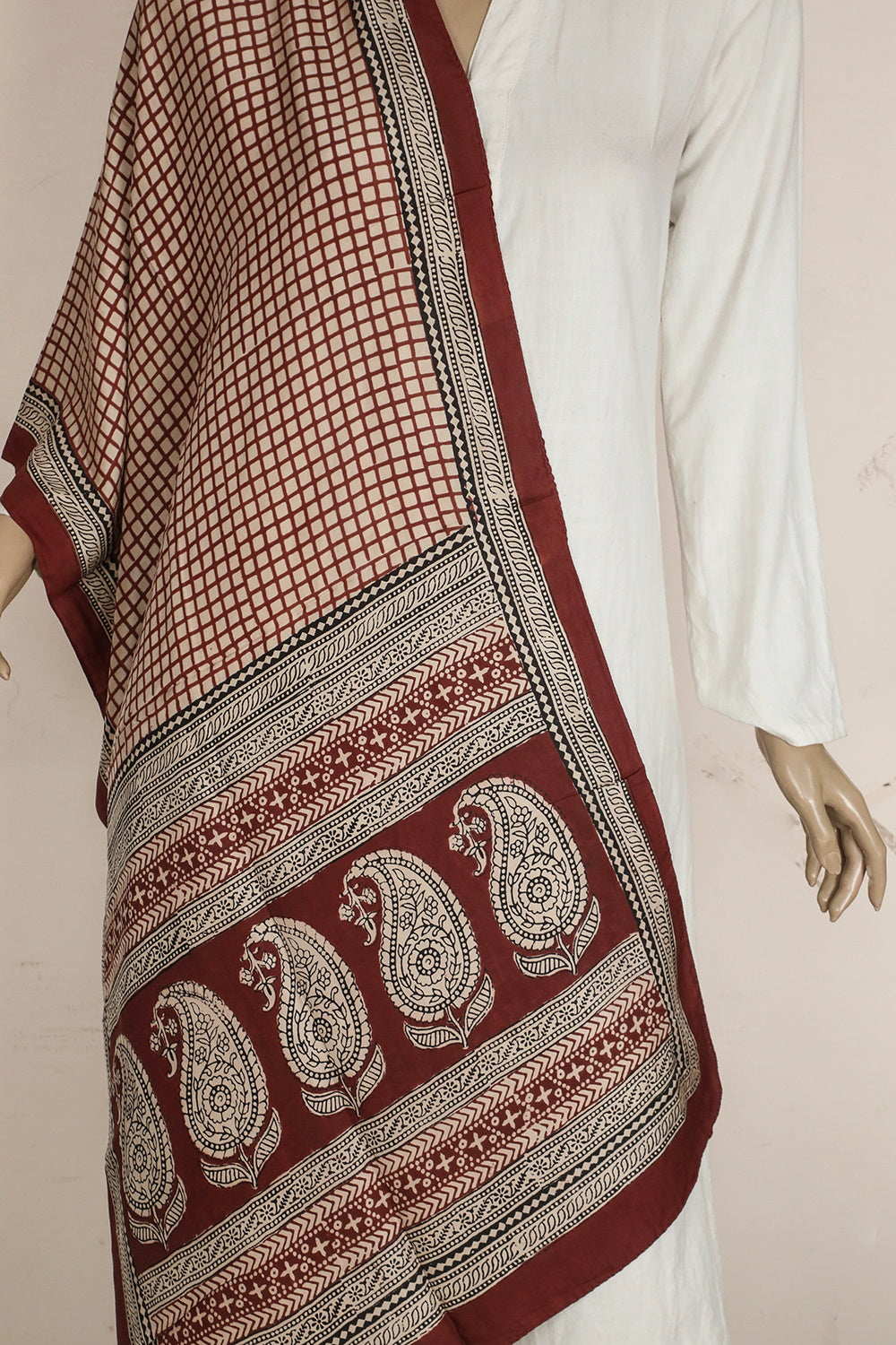 Silk Stole-Matkatus 