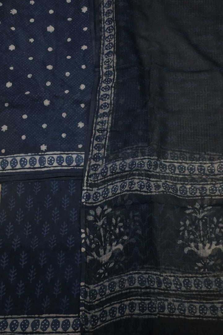 Unstitched Suits - Matkatus 