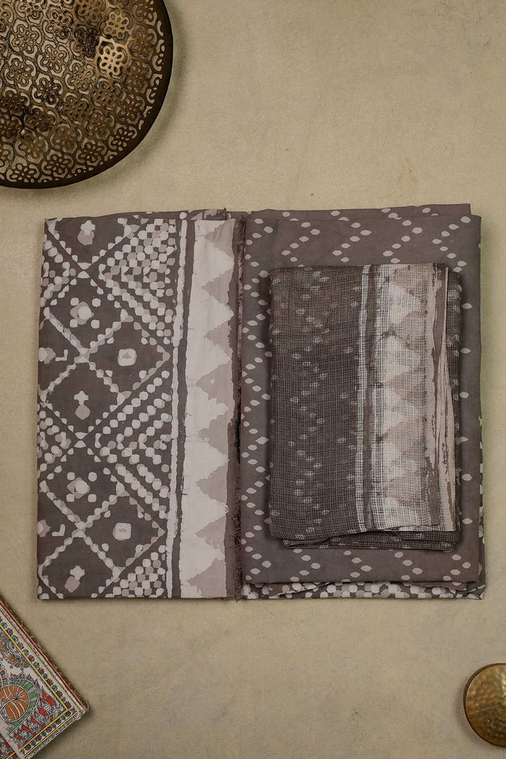 Mul Mul Cotton Suits - Matkatus 