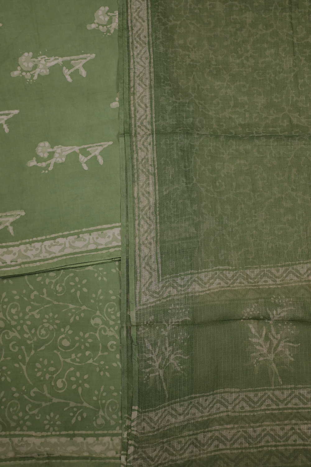 Unstitched Suits - Matkatus 