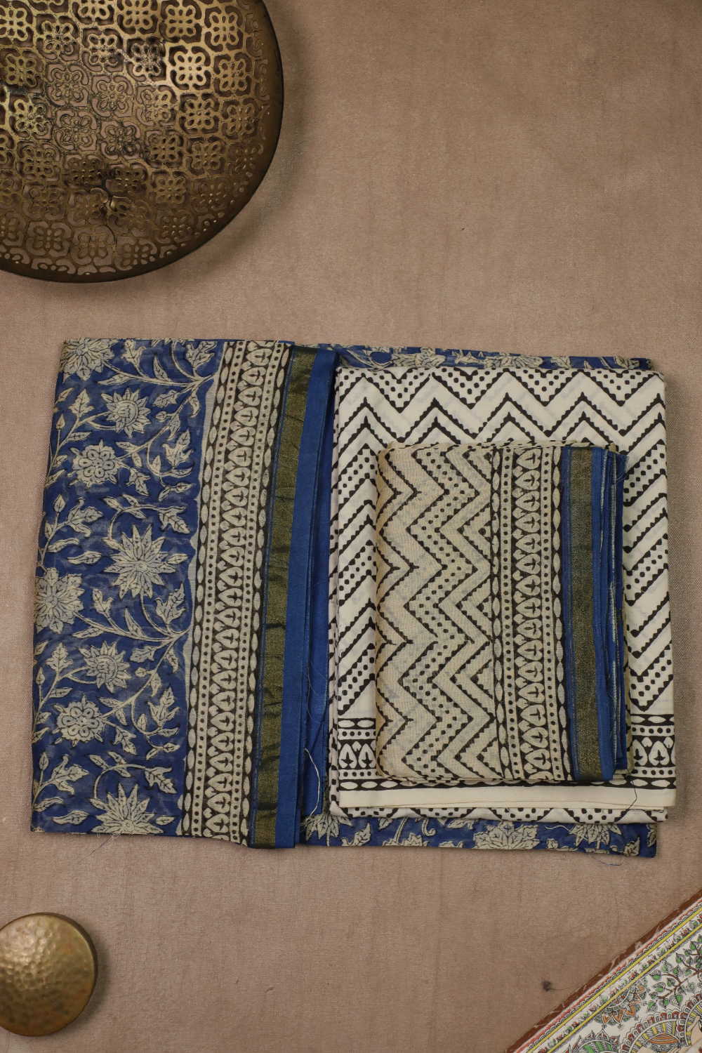 Full Suit - Matkatus