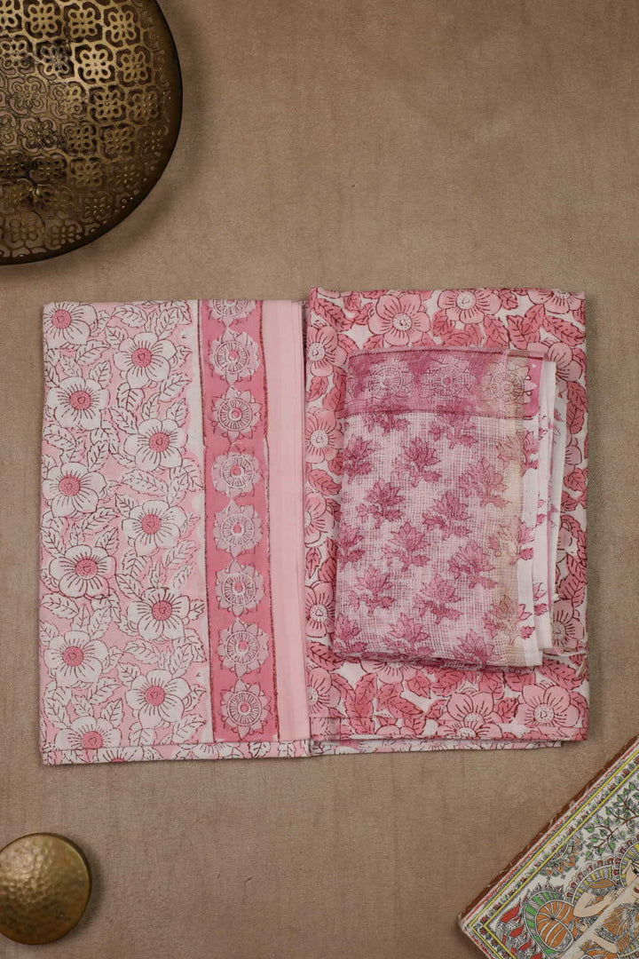 Mul Mul Suits - Matkatus 