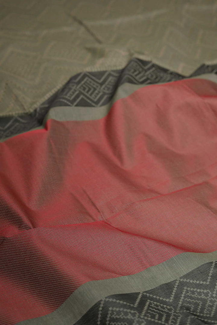 Sarees - Matkatus 