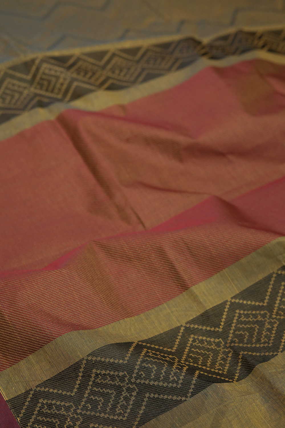 Sarees - Matkatus 