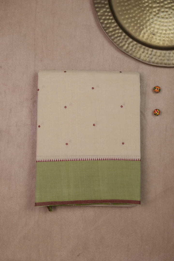 Sarees - Matkatus