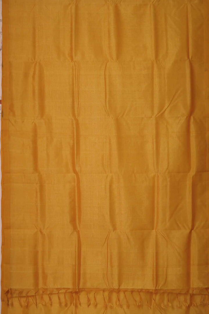 Perfectly Paired Sarees - Matkatus