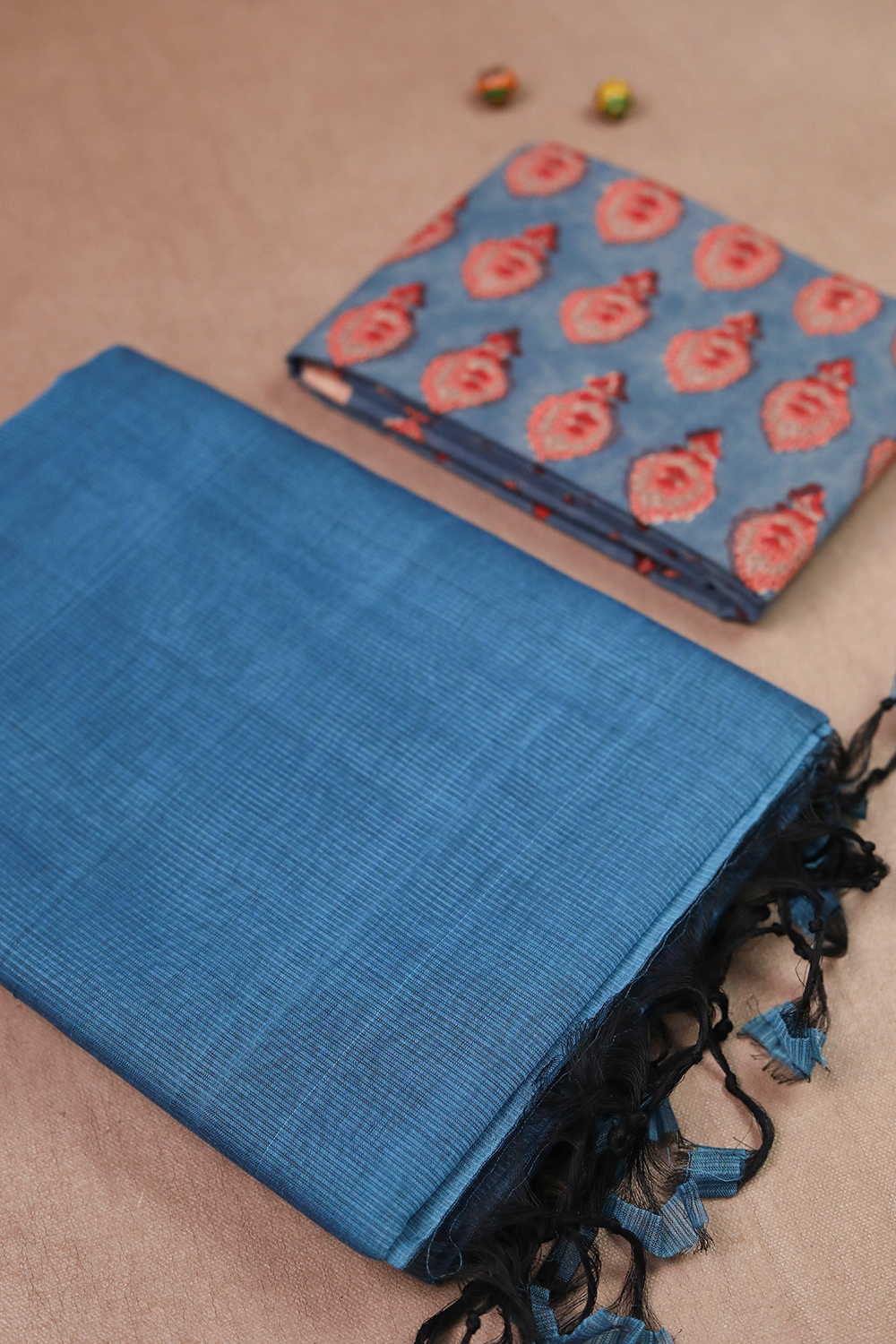 Saree with Blouse - Matkatus 