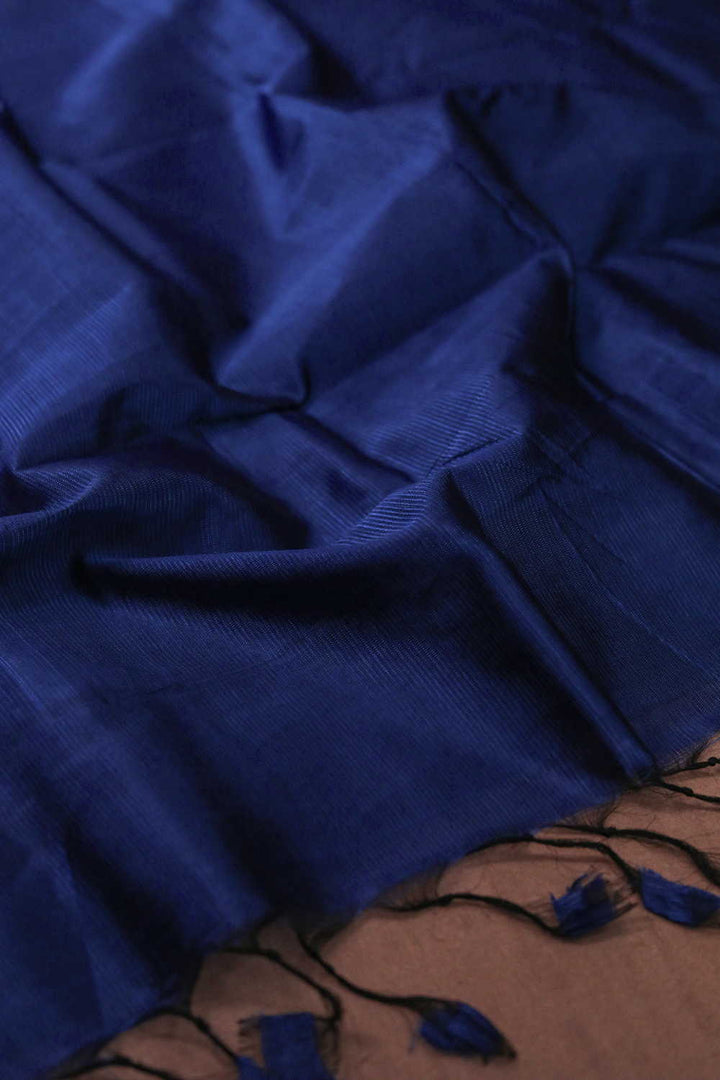Saree with Blouse - Matkatus 