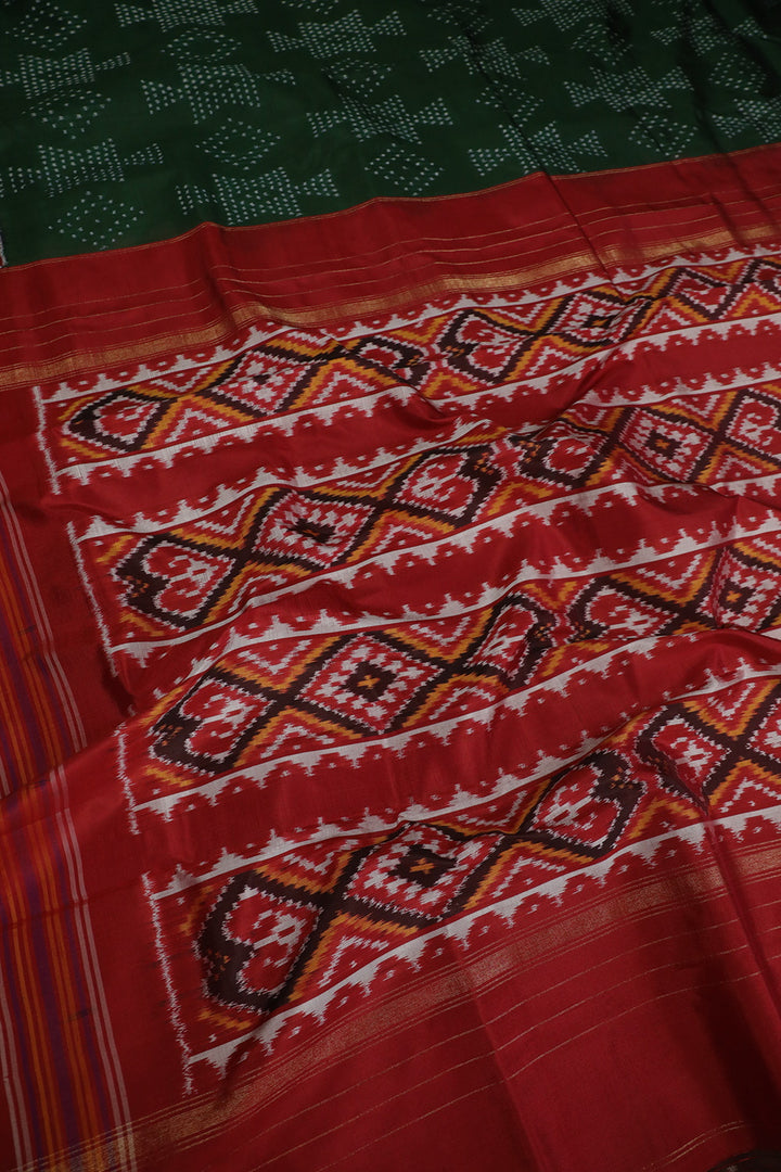 Sarees - Matkatus