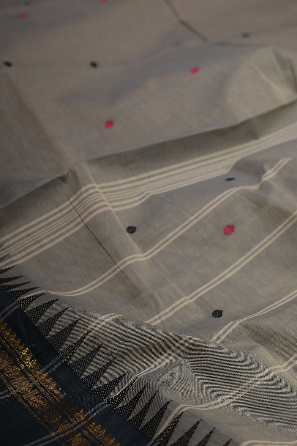 Sarees - Matkatus 