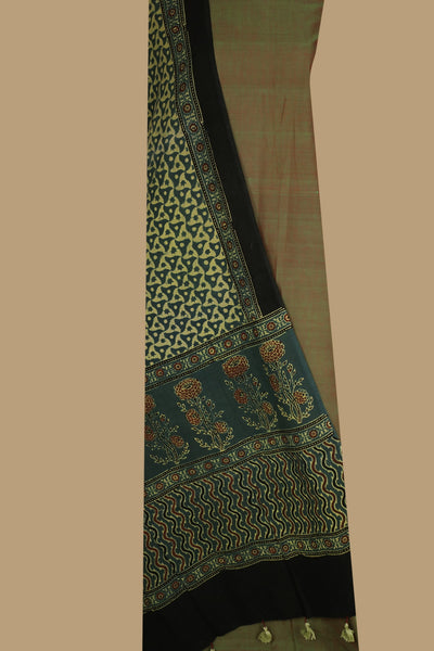 Top and Dupatta-Matkatus