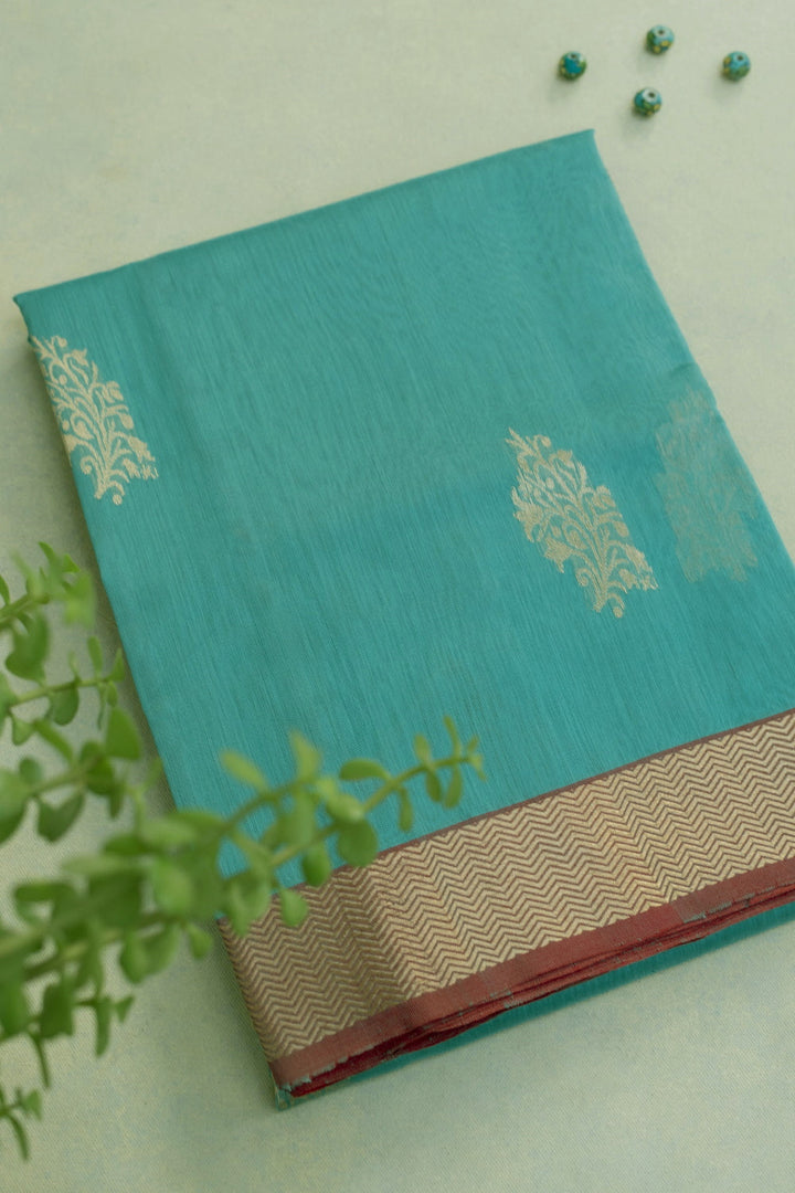 Saree - Matkatus