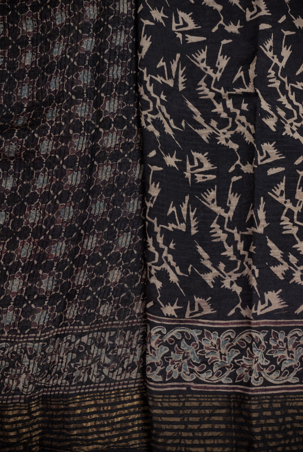 Ajrak Sarees -Matkatus