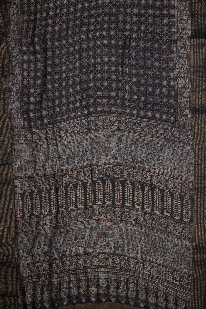 Sarees - Matkatus