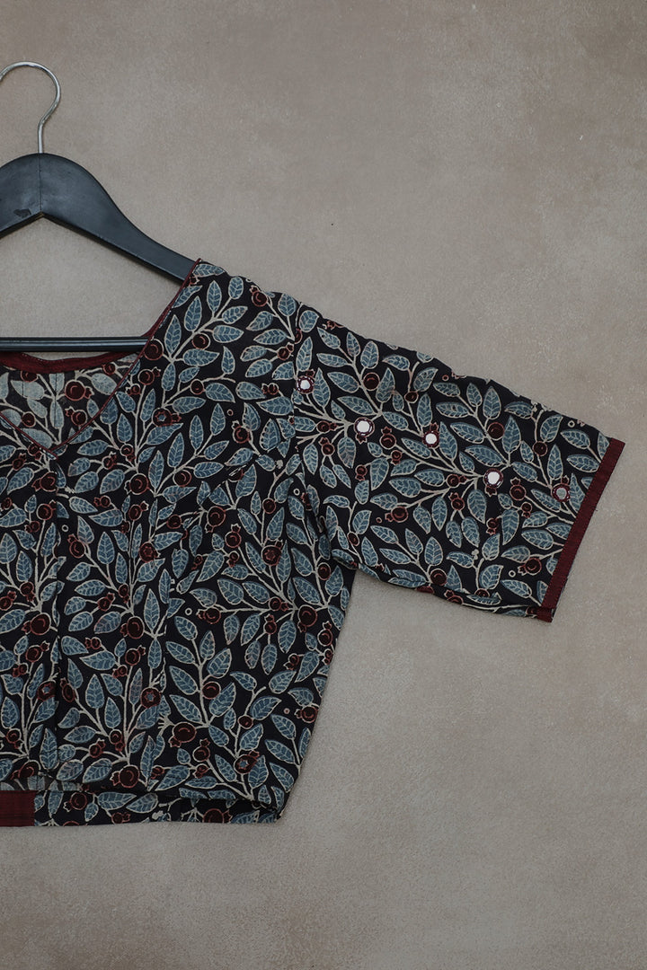 Stitched Blouse - Matkatus