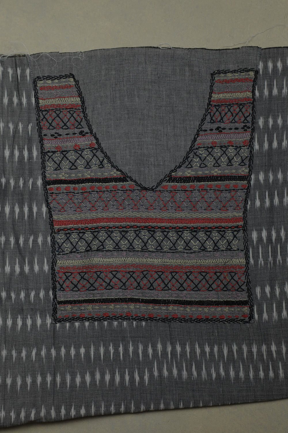 Unstitched Suits - Matkatus