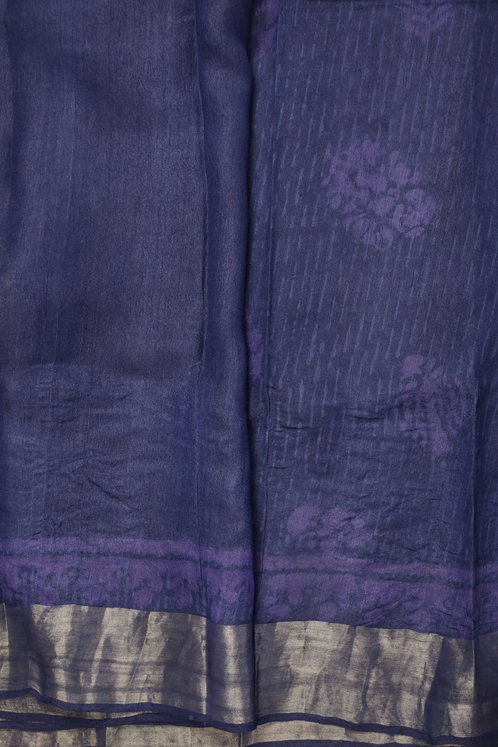 Sarees - Matkatus