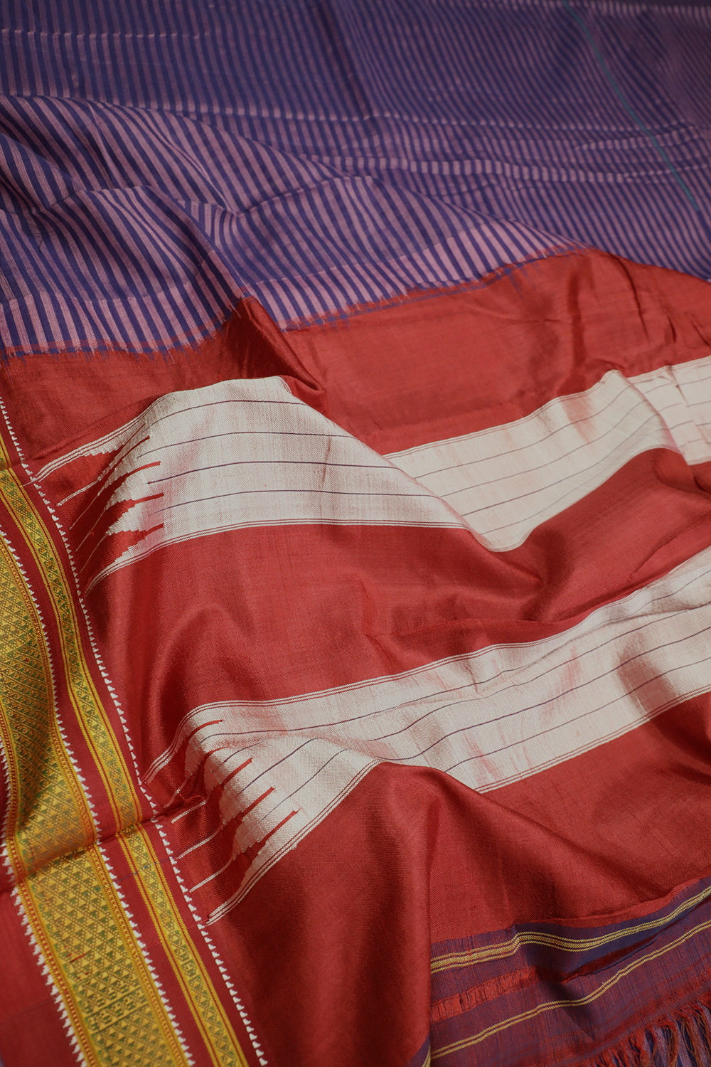 Sarees - Matkatus