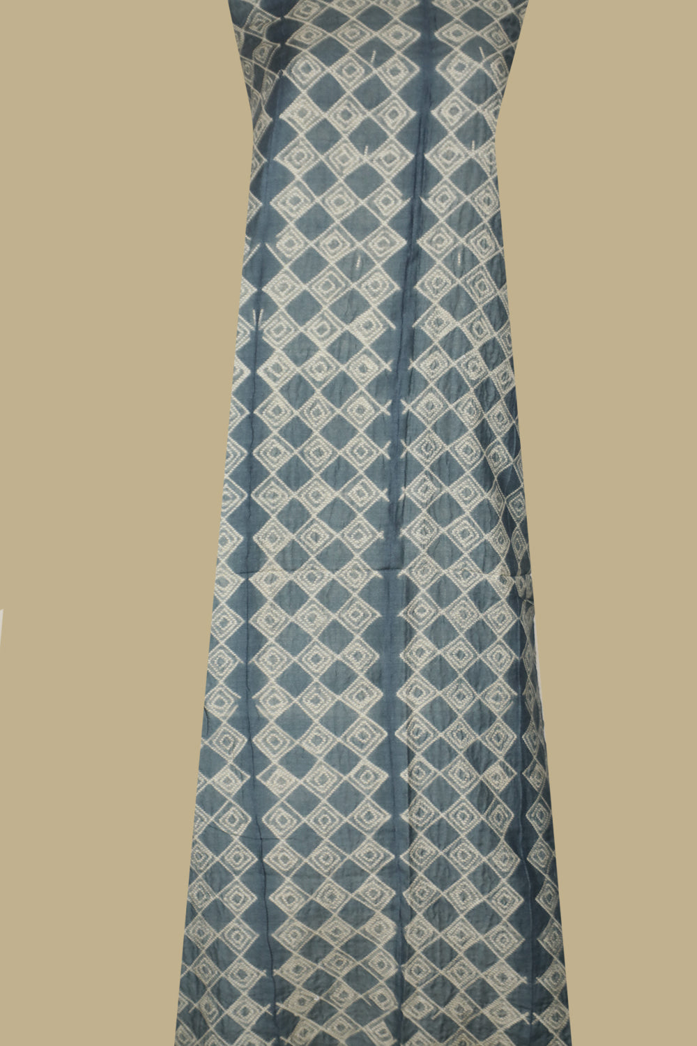 Shibori suits - Matkatus
